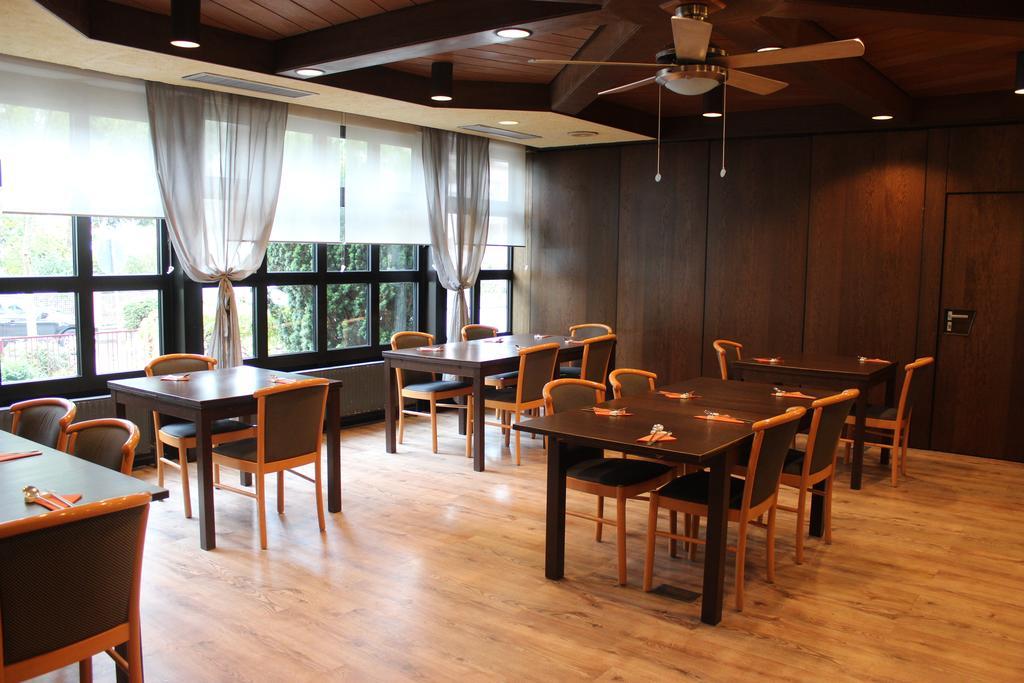 Hotel Gaya Бад-Зоден-ам-Таунус Екстер'єр фото